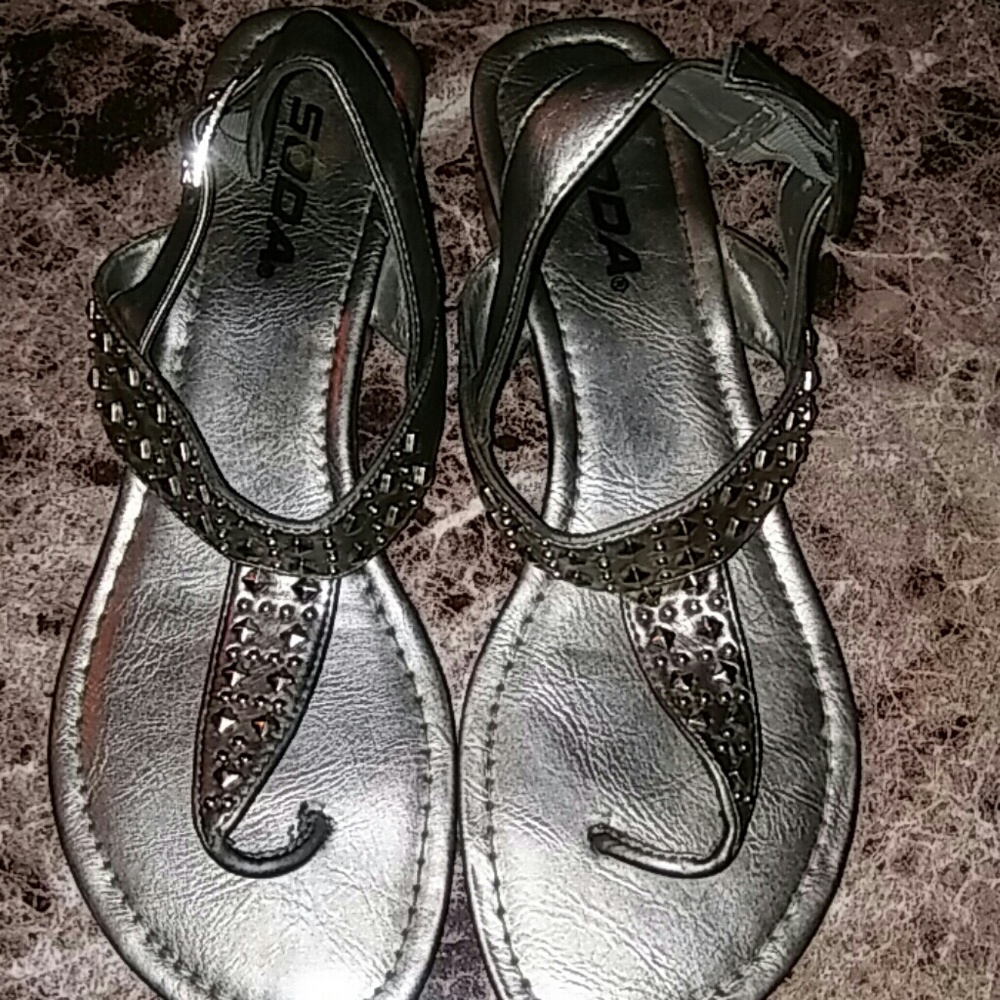 Soda.Sandles